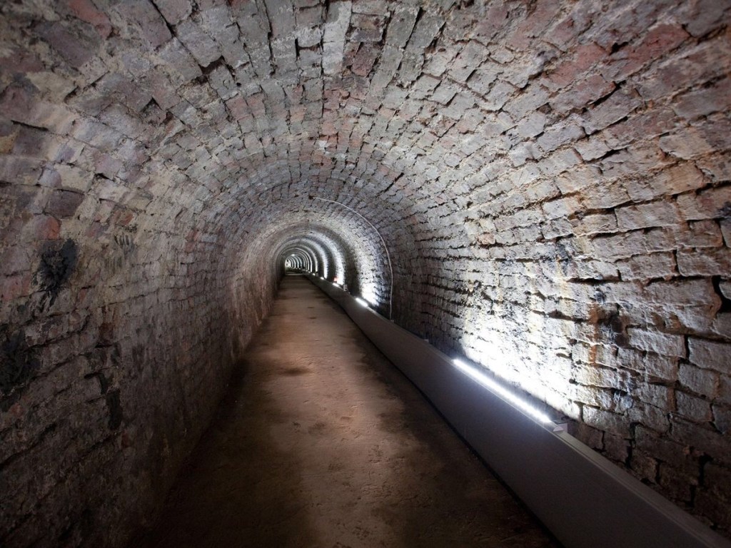 Victoria tunnel, Victoria tunnels, Newcastle underground tunnels, Victoria tunnels Ouseburn, Ouseburn tunnels, Ouseburn underground tunnels, historical underground tunnels in Newcastle 